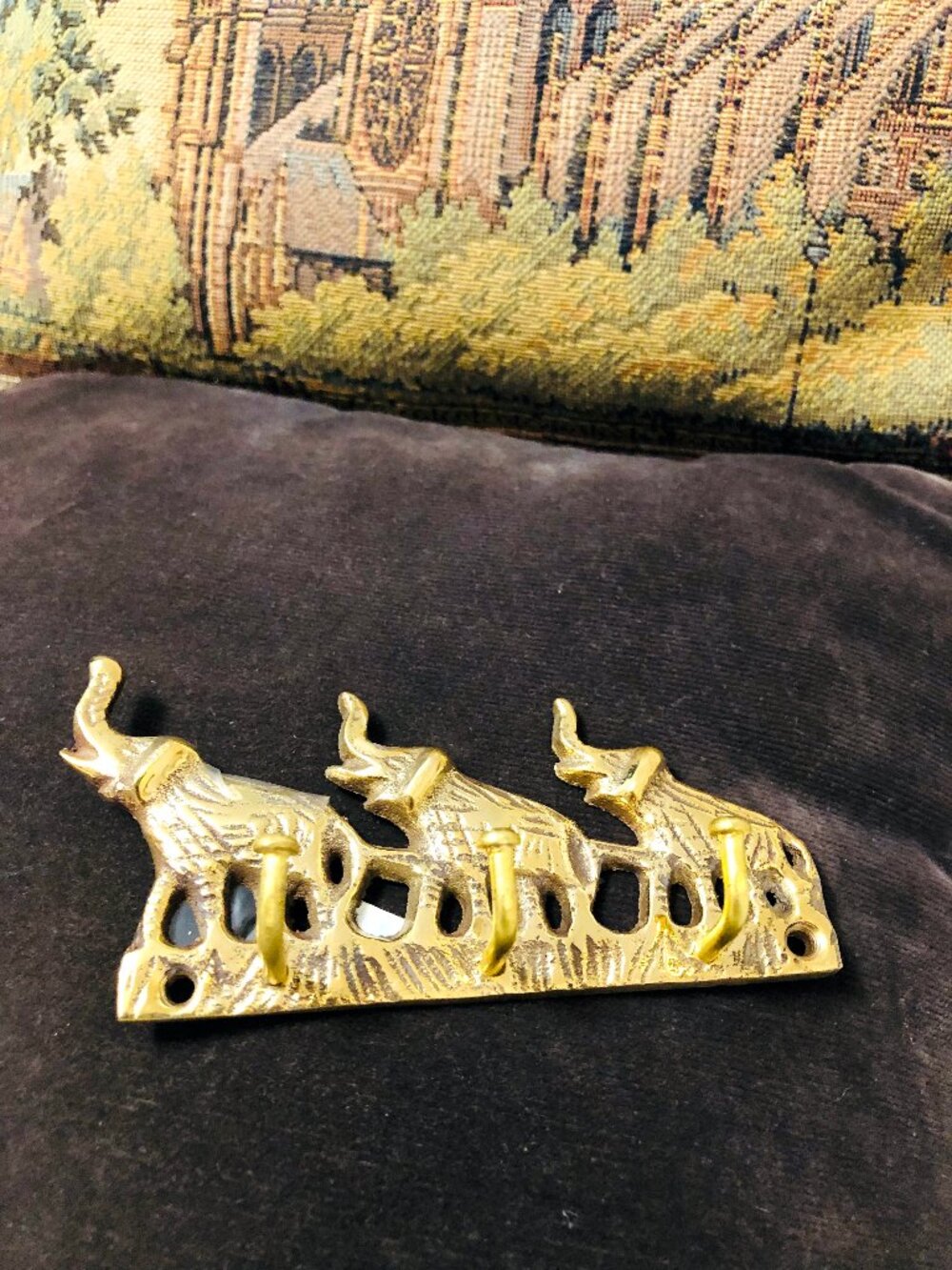 Marching Elephants Key Holder or Necklace Storage Gold Tone Brass Home Decor